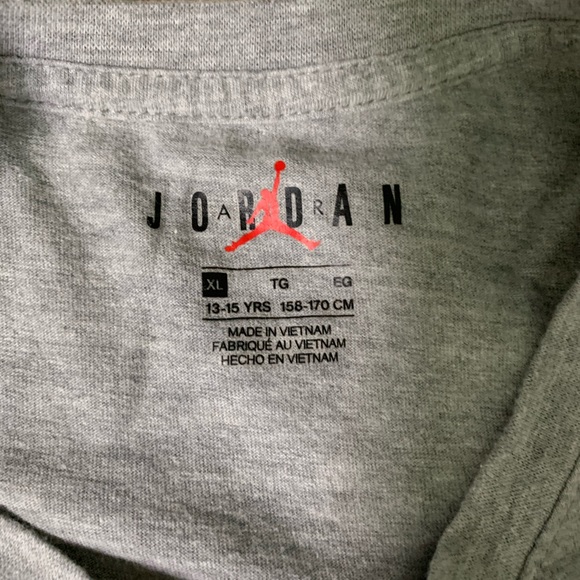 Nike Air Jordan Grey T Shirt - Picture 3 of 3